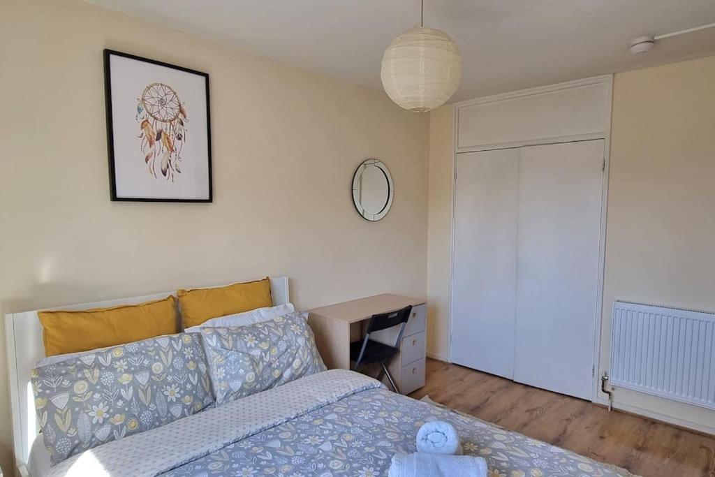 Apartamento Large Duplex In Bermondsey Londres Exterior foto